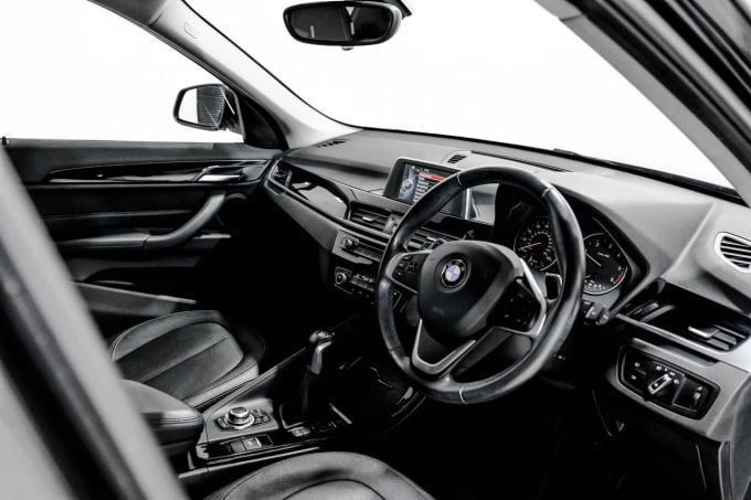 2025 BMW X1