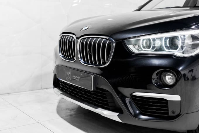 2025 BMW X1