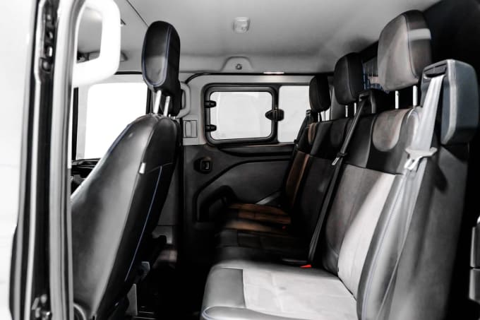 2025 Ford Transit Custom
