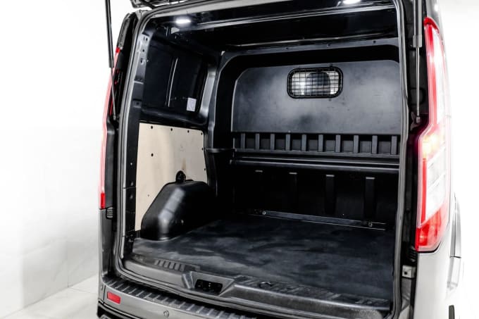 2025 Ford Transit Custom