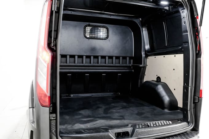 2025 Ford Transit Custom