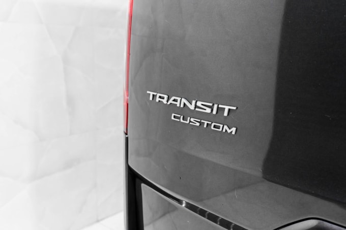2025 Ford Transit Custom