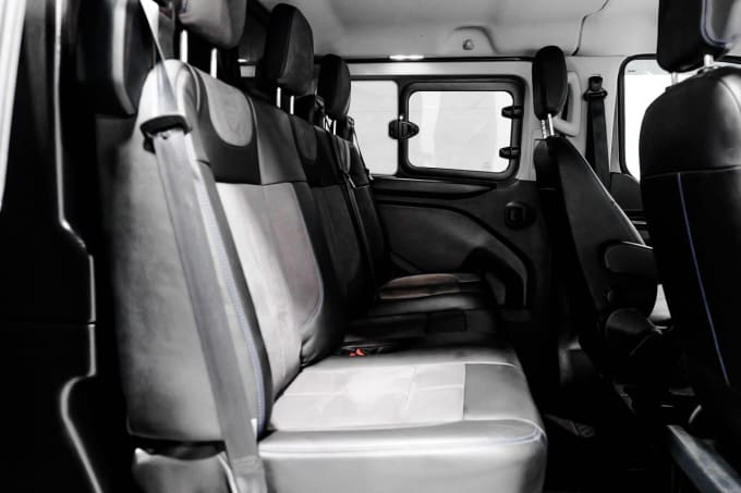 2025 Ford Transit Custom
