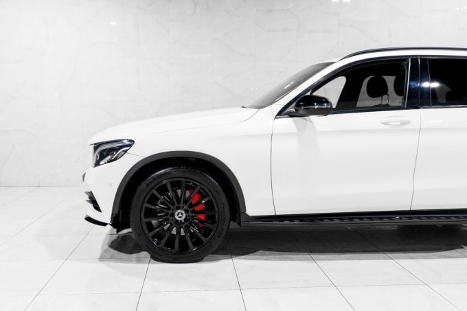 2025 Mercedes-benz Glc