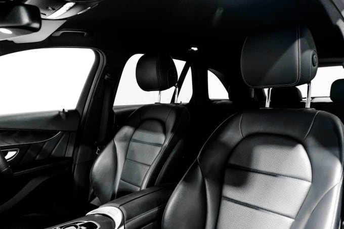 2025 Mercedes-benz Glc