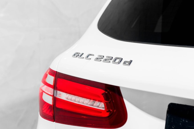 2025 Mercedes-benz Glc