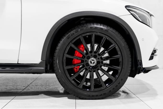 2025 Mercedes-benz Glc