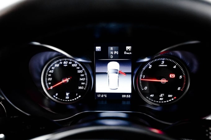 2025 Mercedes-benz Glc