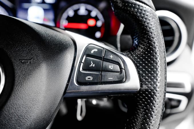 2025 Mercedes-benz Glc
