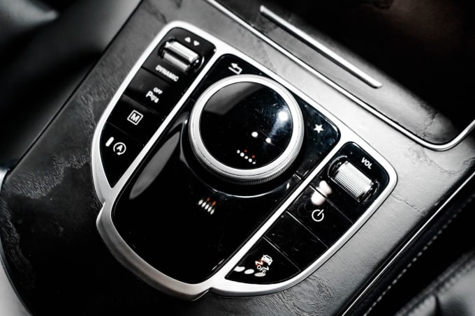 2025 Mercedes-benz Glc