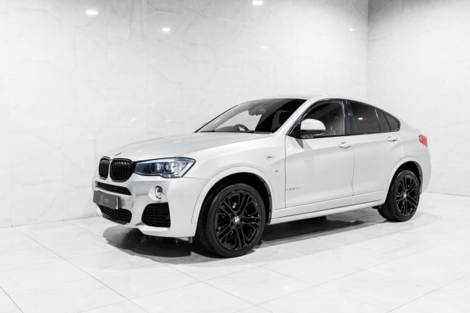 2025 BMW X4