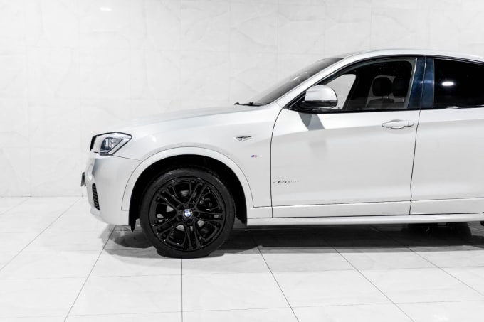 2025 BMW X4