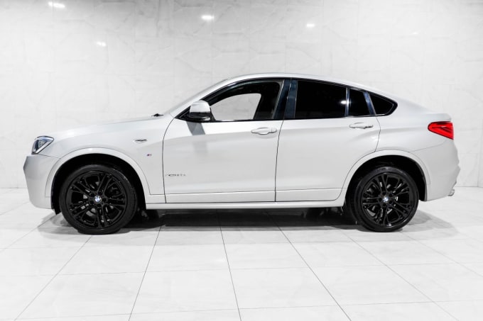 2025 BMW X4
