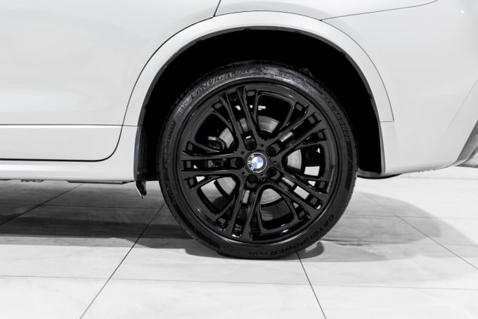 2025 BMW X4