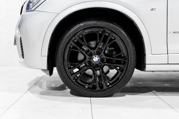 2025 BMW X4