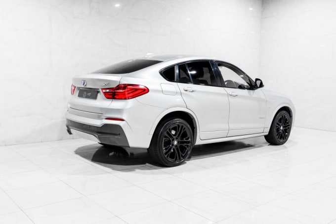 2025 BMW X4