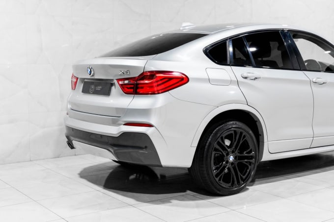 2025 BMW X4