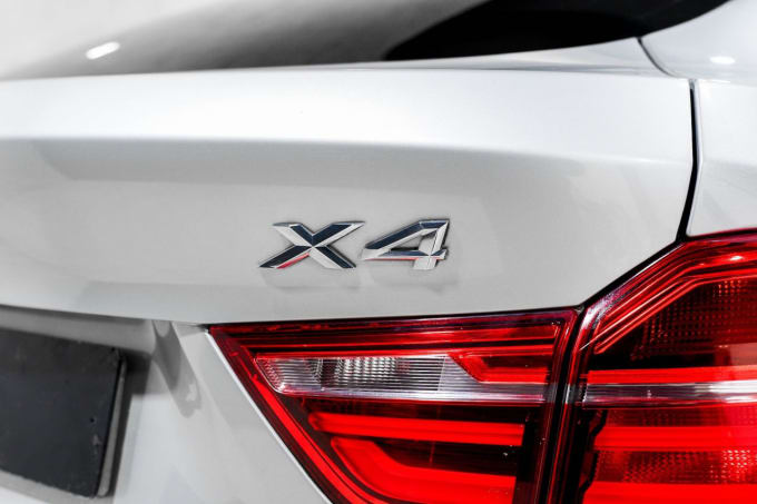2025 BMW X4