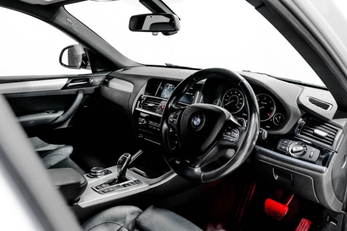 2025 BMW X4