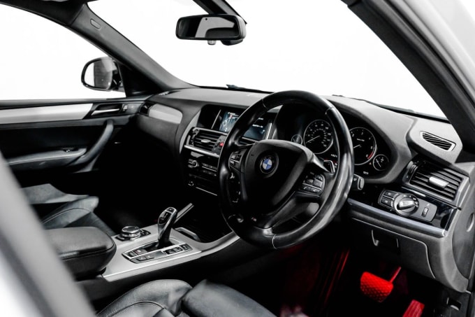 2025 BMW X4