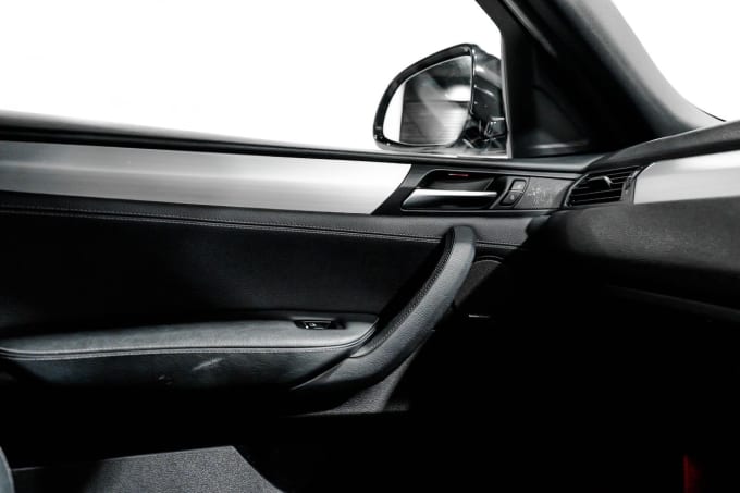 2025 BMW X4