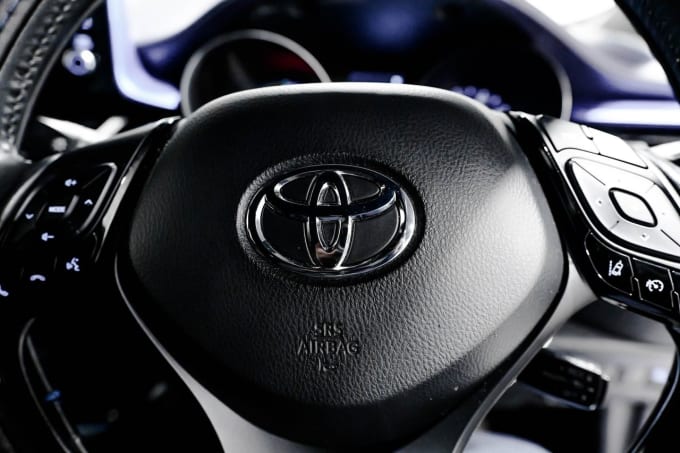 2025 Toyota C-hr