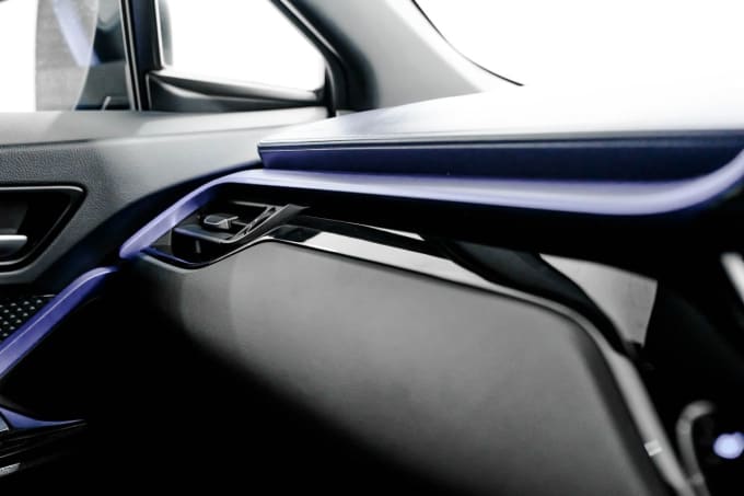 2025 Toyota C-hr