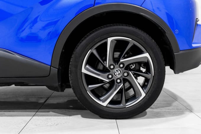 2025 Toyota C-hr