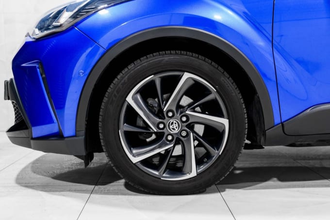 2025 Toyota C-hr