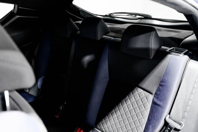 2025 Toyota C-hr