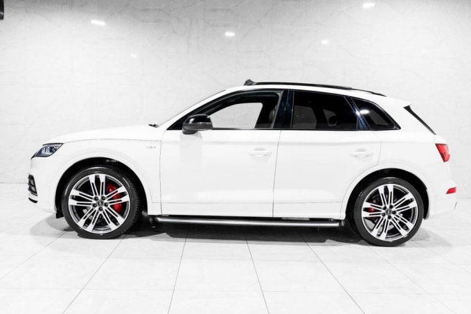 2025 Audi Sq5