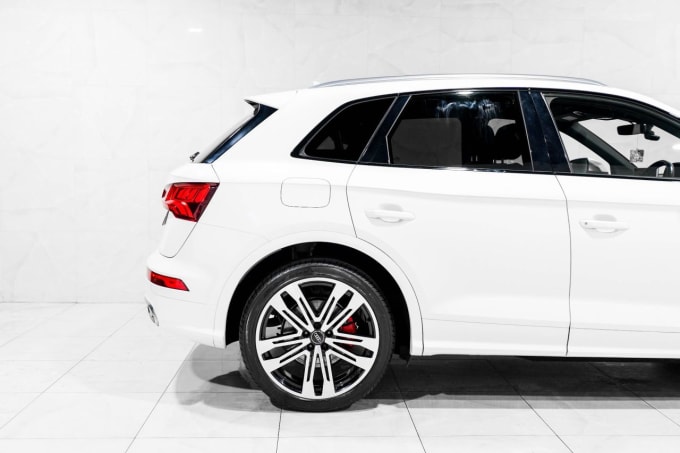 2025 Audi Sq5