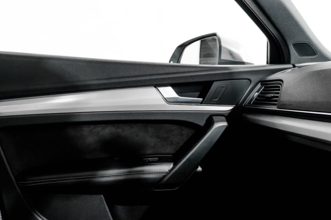 2025 Audi Sq5