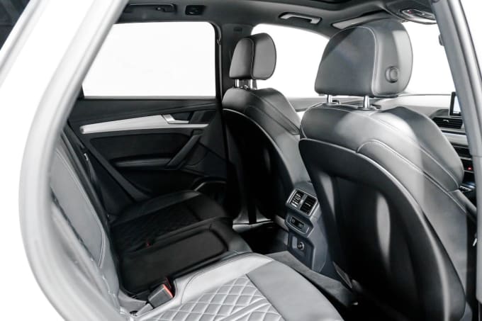2025 Audi Sq5