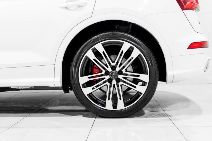 2025 Audi Sq5