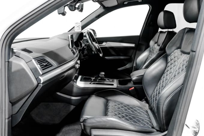 2025 Audi Sq5