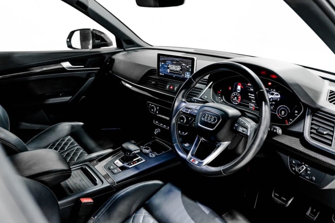 2025 Audi Sq5