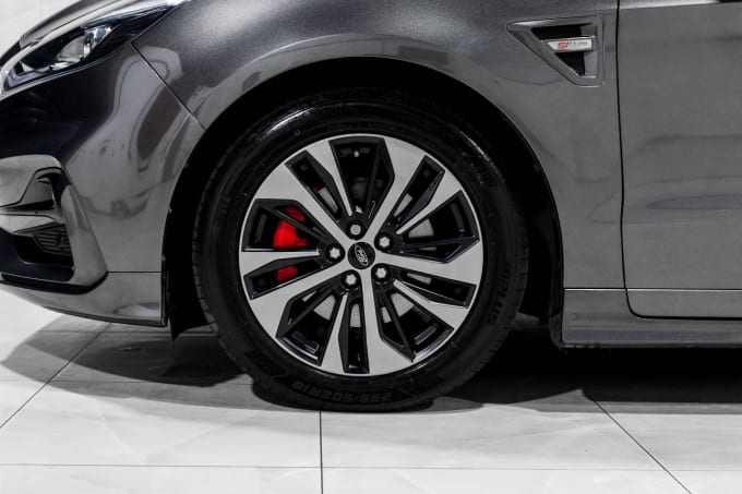 2025 Ford S-max