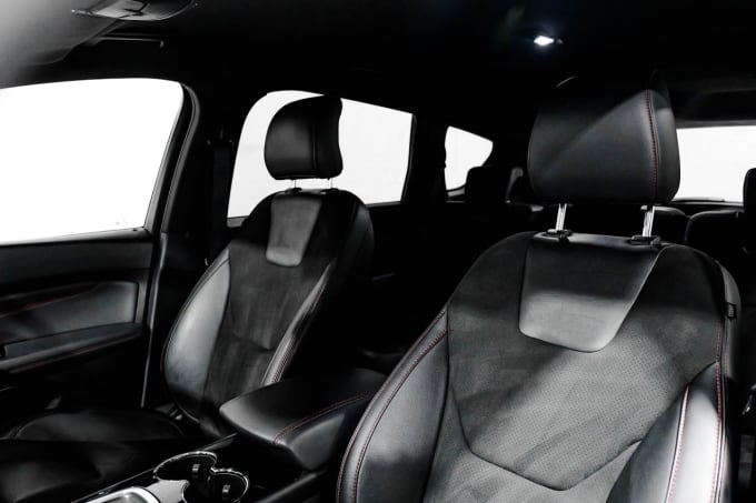 2025 Ford S-max