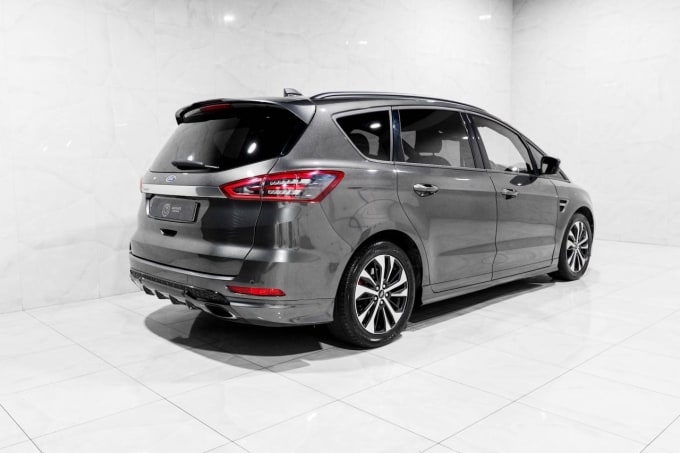 2025 Ford S-max