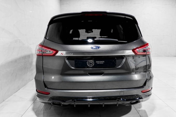 2025 Ford S-max