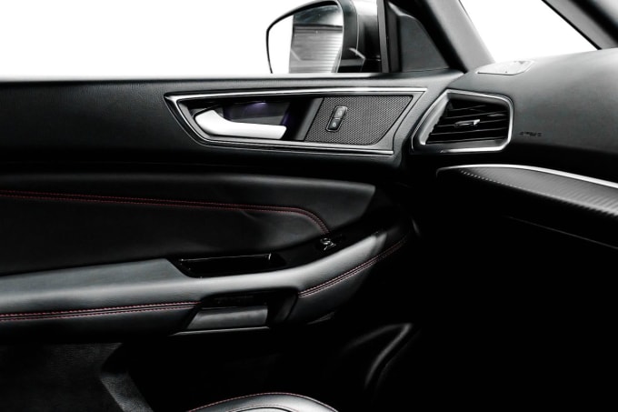 2025 Ford S-max