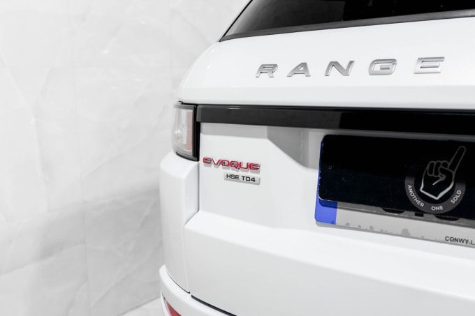 2025 Land Rover Range Rover Evoque