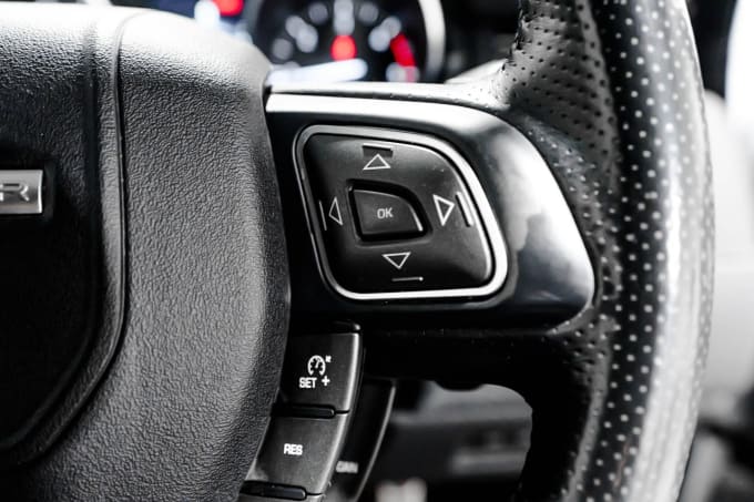 2025 Land Rover Range Rover Evoque