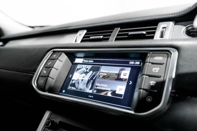 2025 Land Rover Range Rover Evoque