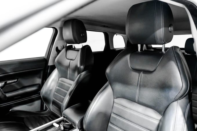 2025 Land Rover Range Rover Evoque