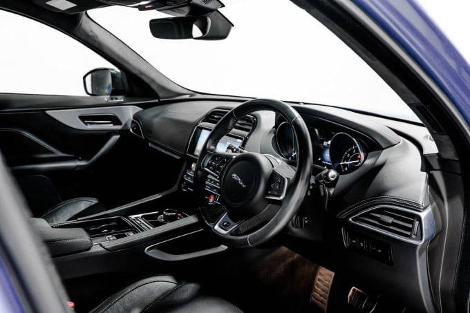 2019 Jaguar F-pace
