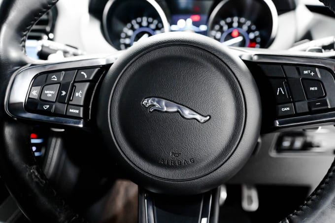 2019 Jaguar F-pace