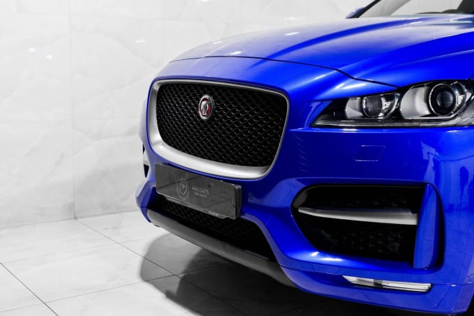 2019 Jaguar F-pace
