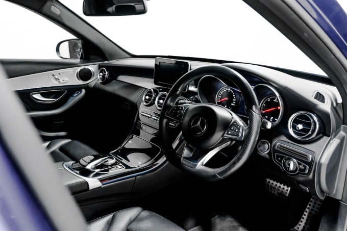2025 Mercedes-benz C-class